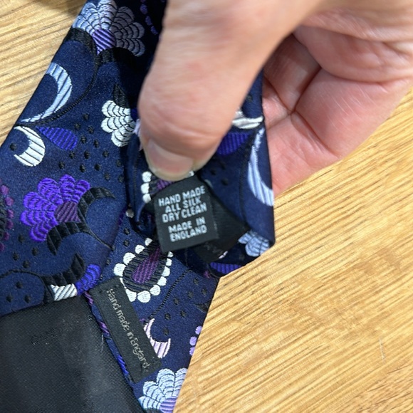 Duchamp silk tie in pristine condition. - Picture 5 of 5